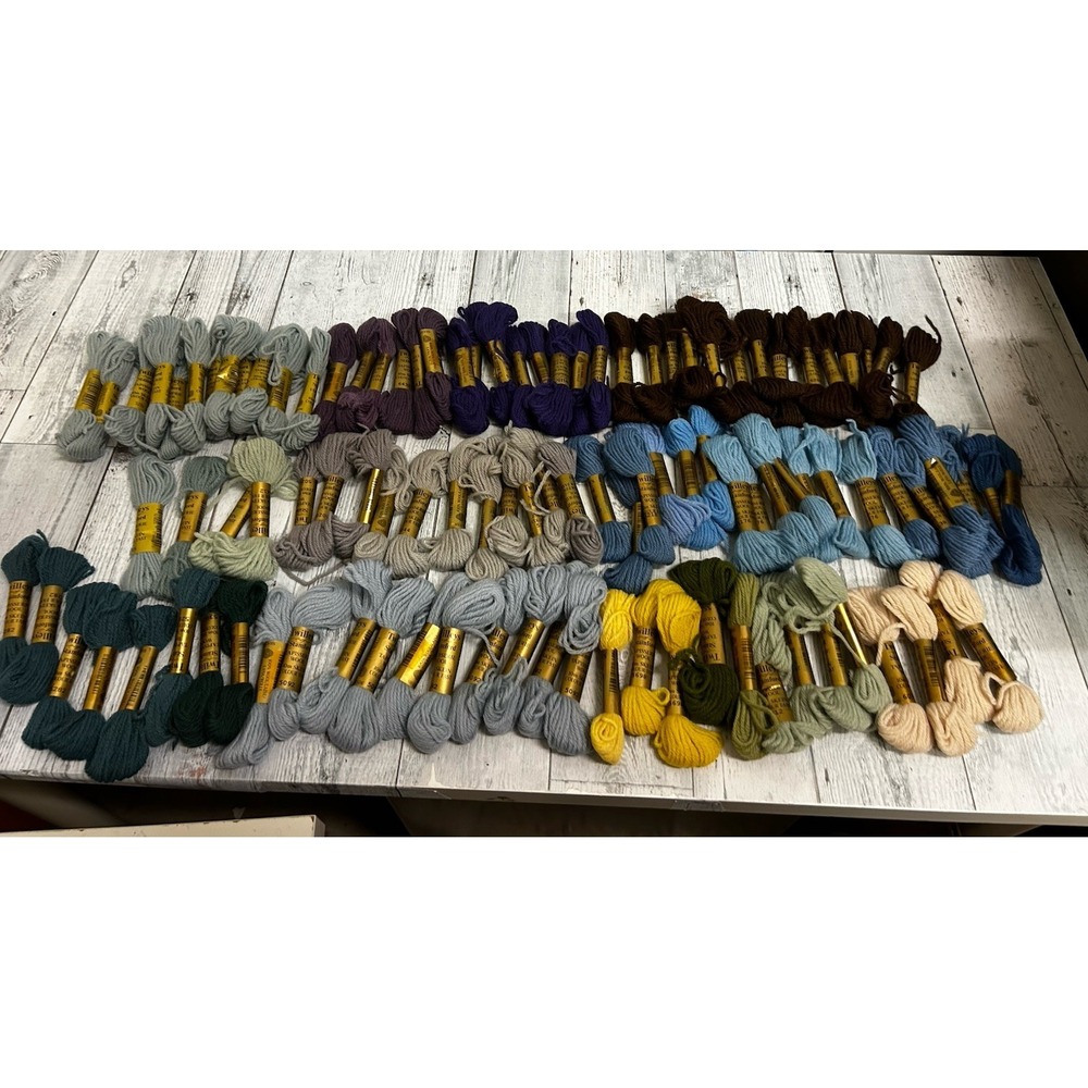 twilleys of stamford tapisserie 100% wool skein large  Lot 106 Lot 10m Mixed